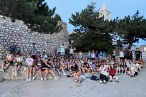 Otroci na letovanju v Baški