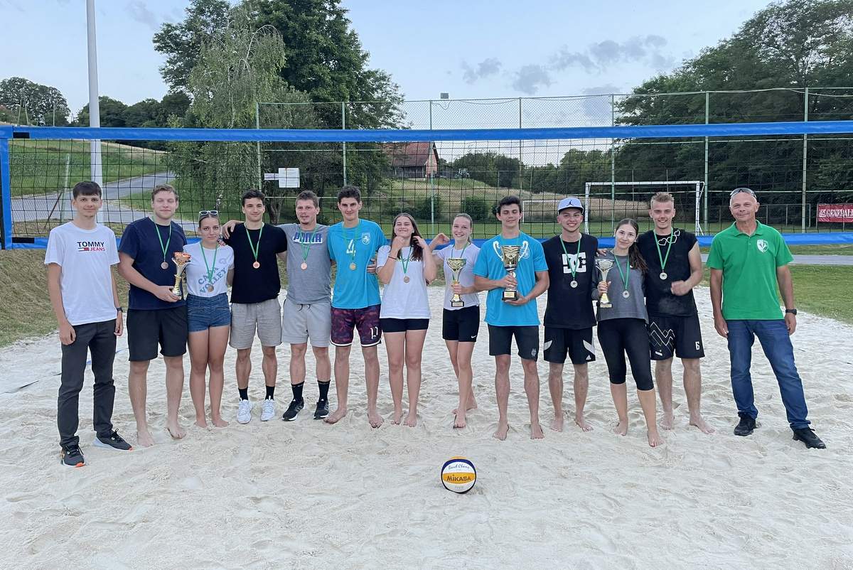 Zaključek 19. sezone poletne lige v odbojki na mivki