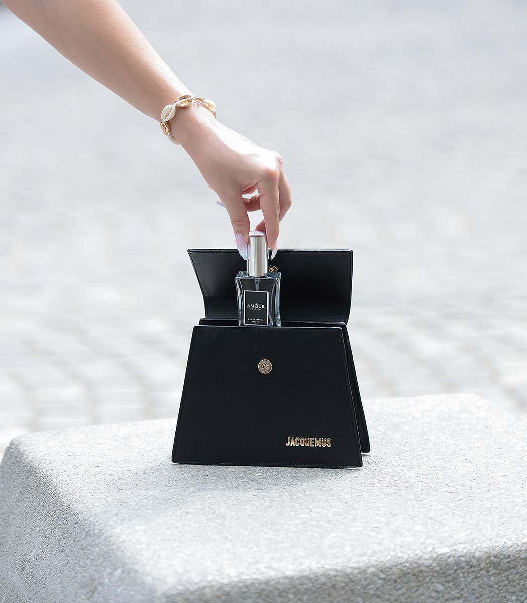 AMOUR Parfums