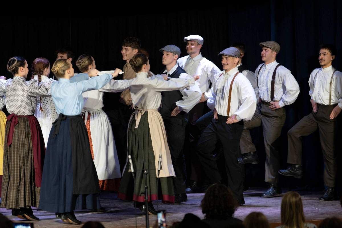 Folklorna skupina Püšlc