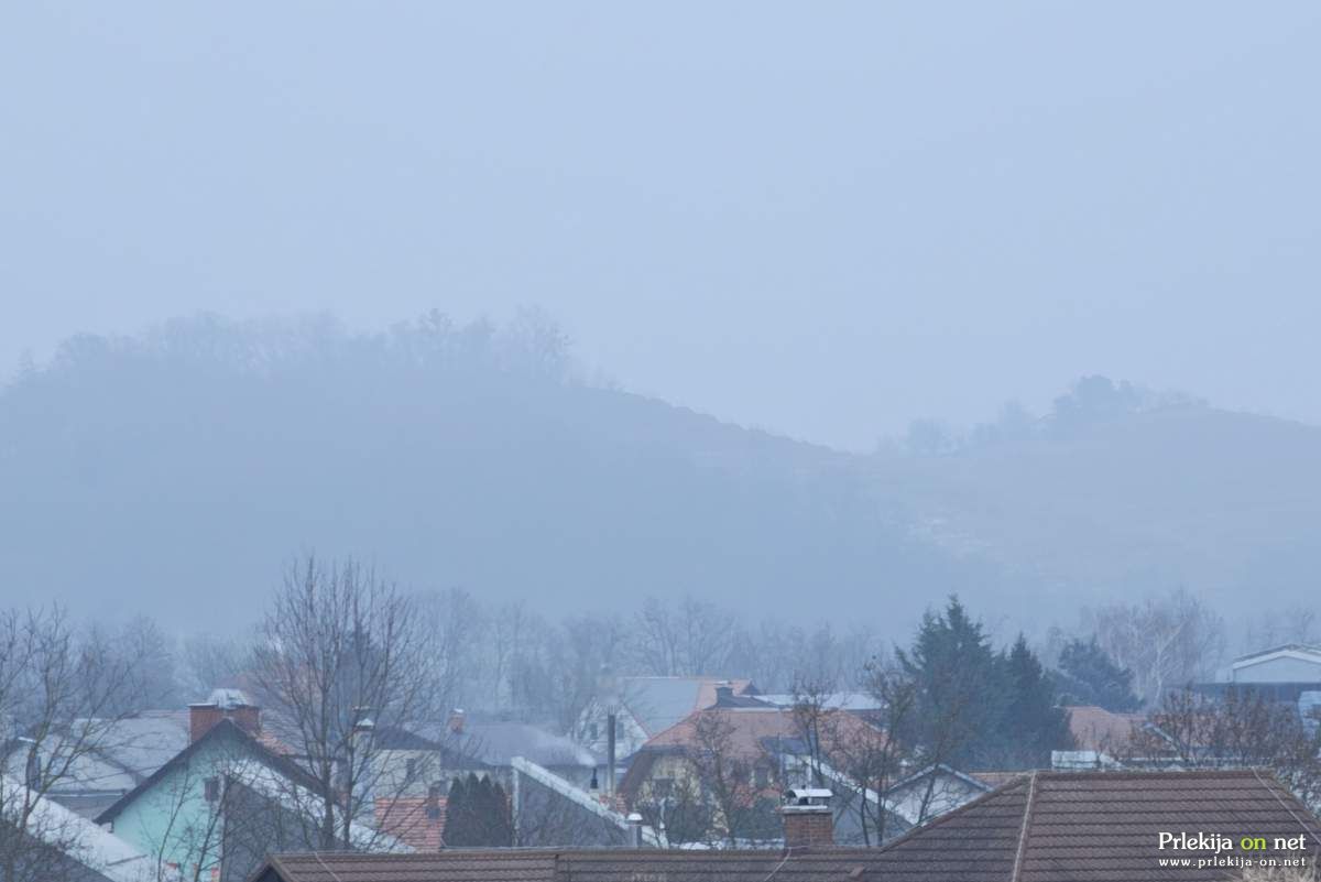 V teh dneh vlada turobno vreme