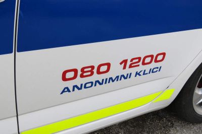 Nasilnežu policisti izrekli ukrep prepovedi približevanja