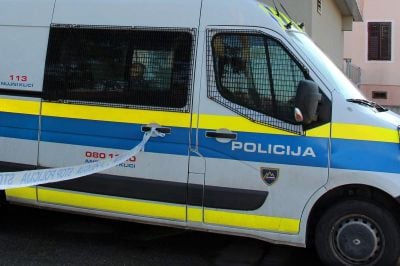 Policija