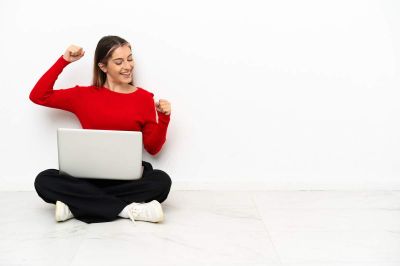 Slovenija ima hitrejši mobilni internet kot vsi njeni sosedje