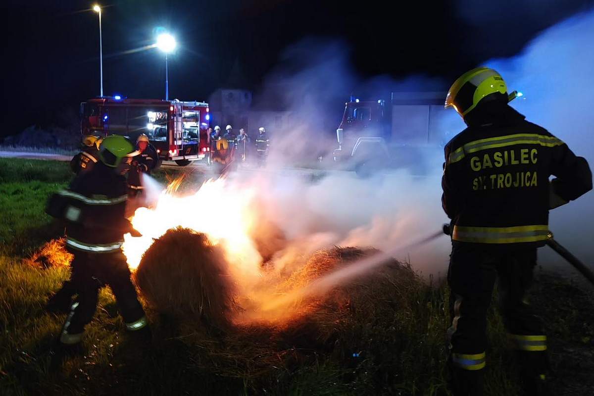 Požar so pogasili gasilci Požar so pogasili gasilci