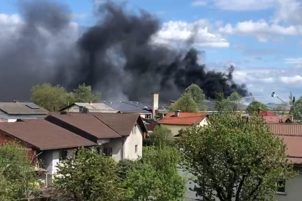 Požar na strehi OŠ Beltinci