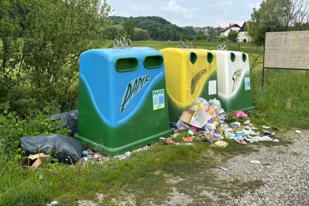Smeti ob ekološkem otoku