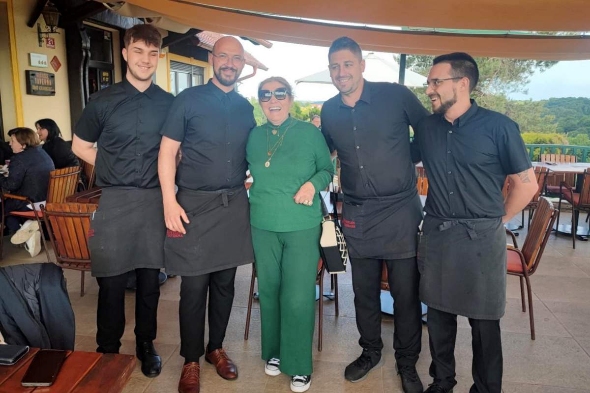 Maria Dolores dos Santos Aveiro v Taverni Maria Dolores dos Santos Aveiro v Taverni