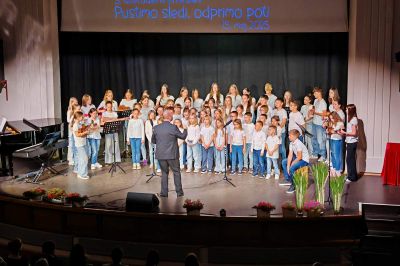 Dobrodelna prireditev Pustimo sledi, odprimo poti