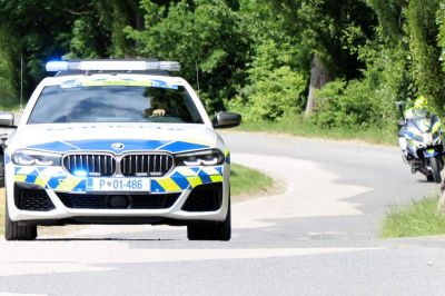 Policija