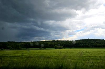 Možna so krajevna neurja