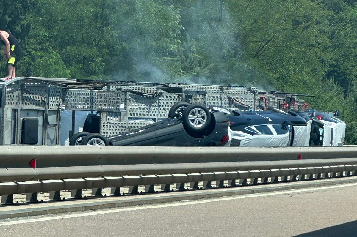 Prometna nesreča na avtocesti