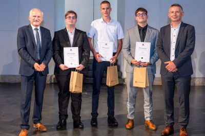 Podelitev priznanj najuspešnejšim dijakom elektro programa Srednje elektro šole Ptuj. Foto: LANGERHOLC, David Osterc s.p.
