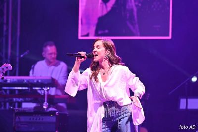 Nina Pušlar na Festivalu Ormoško poletje