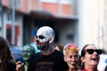 Zombi povorka