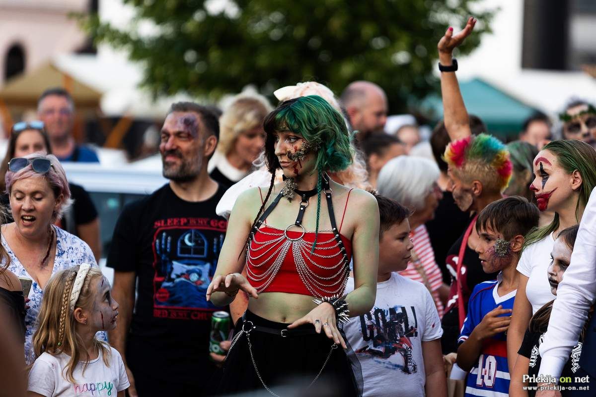 Zombi povorka