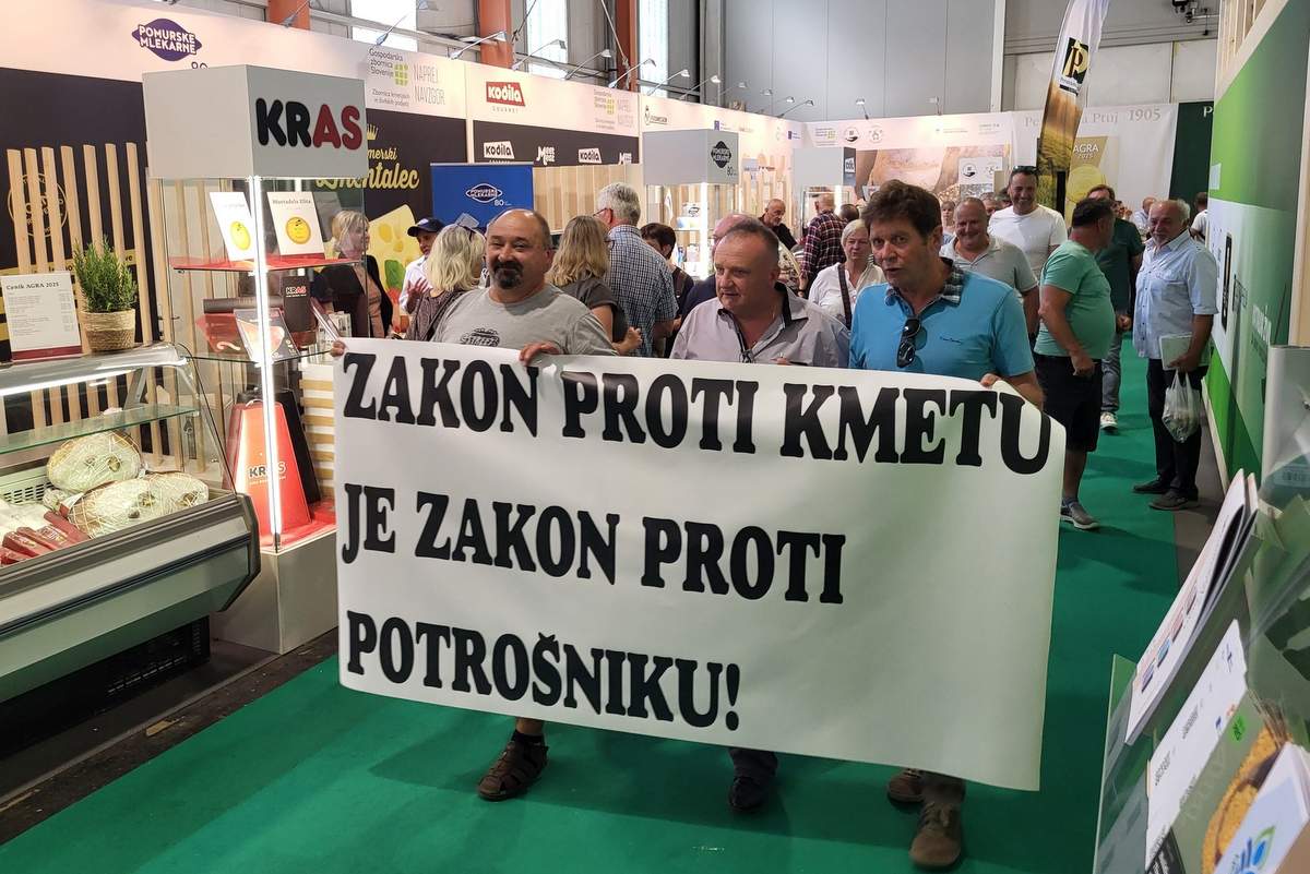 Živinorejci na sejmu, foto: Kmetijsko gozdarska zbornica Slovenije