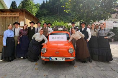 Folklorna skupina KD Cven na »gaudi«