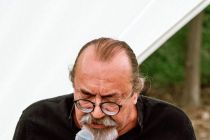 Literarni šestkotnik