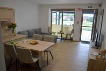 Odprtje apartmajev na Štuhecovi domačiji