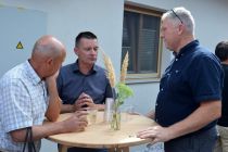 Odprtje apartmajev na Štuhecovi domačiji