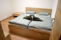 Odprtje apartmajev na Štuhecovi domačiji