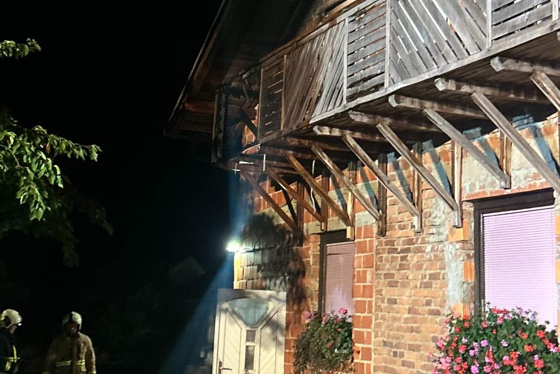 Požar so pogasili gasilci