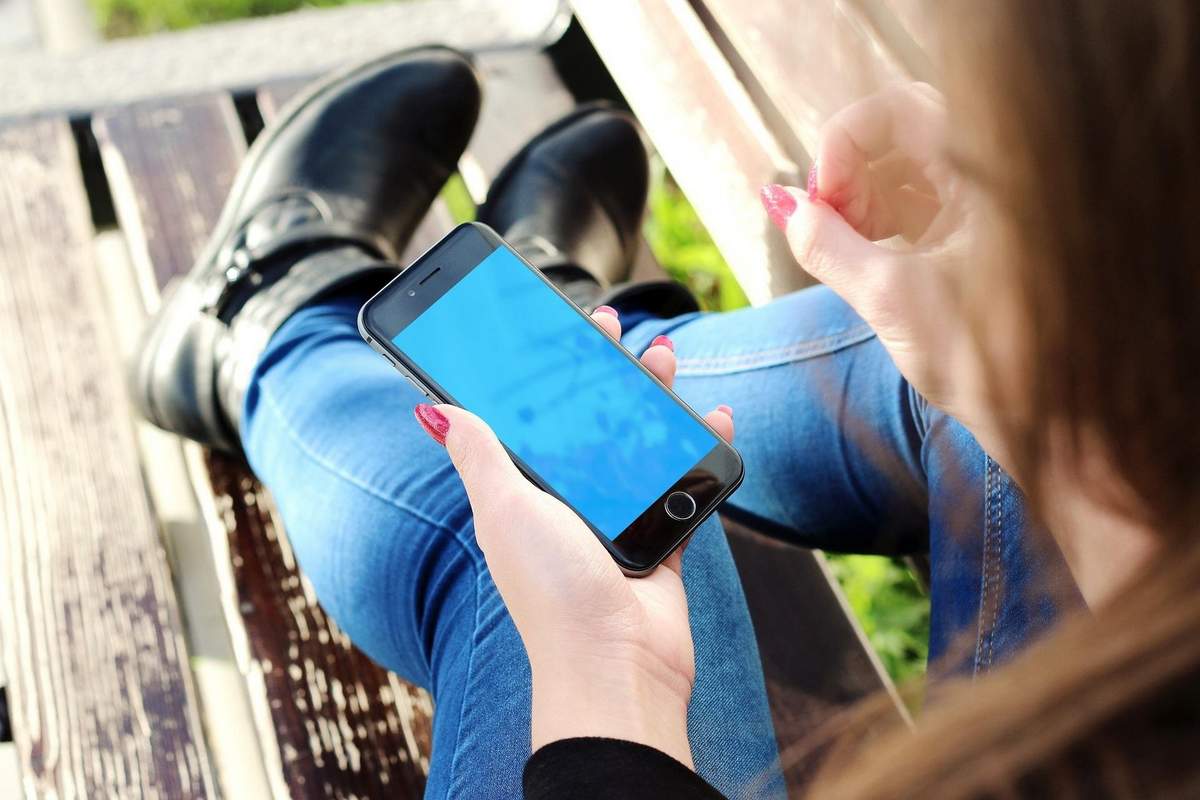 Na mobilne telefone bomo prejeli sporočilo