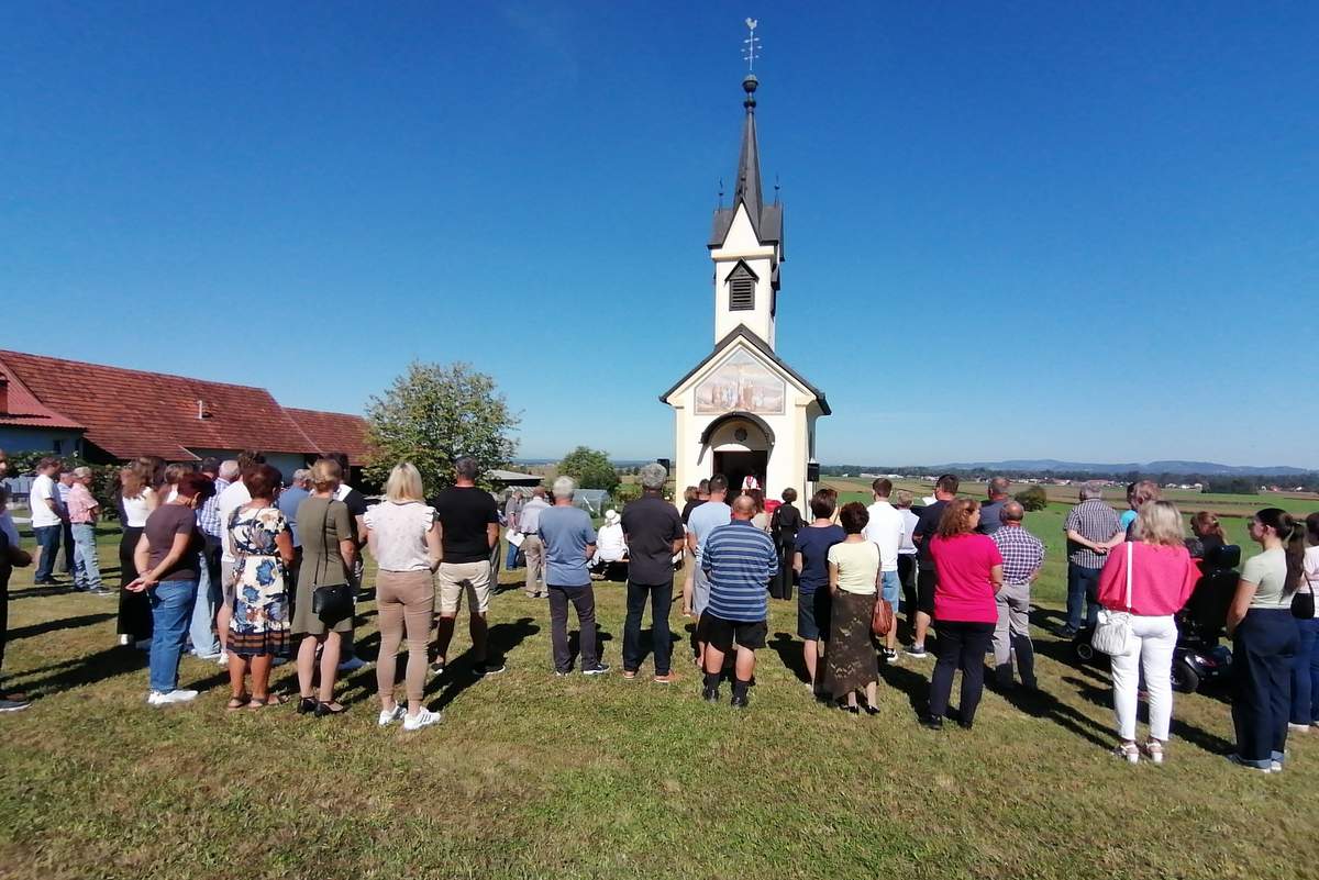 Sv. maša v Lomanošah