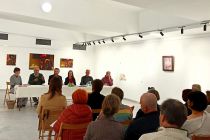 Okrogla miza O vlogi umetnika