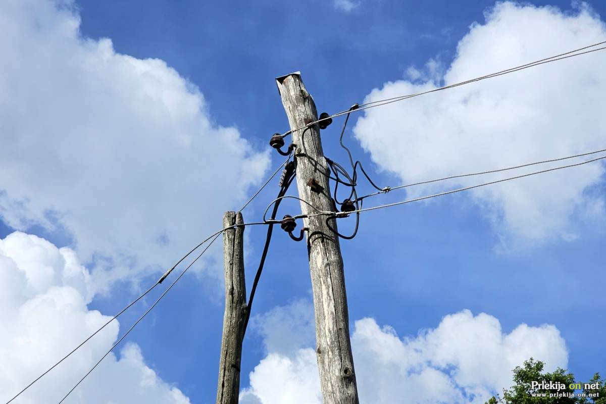 Ponekod so brez električne energije