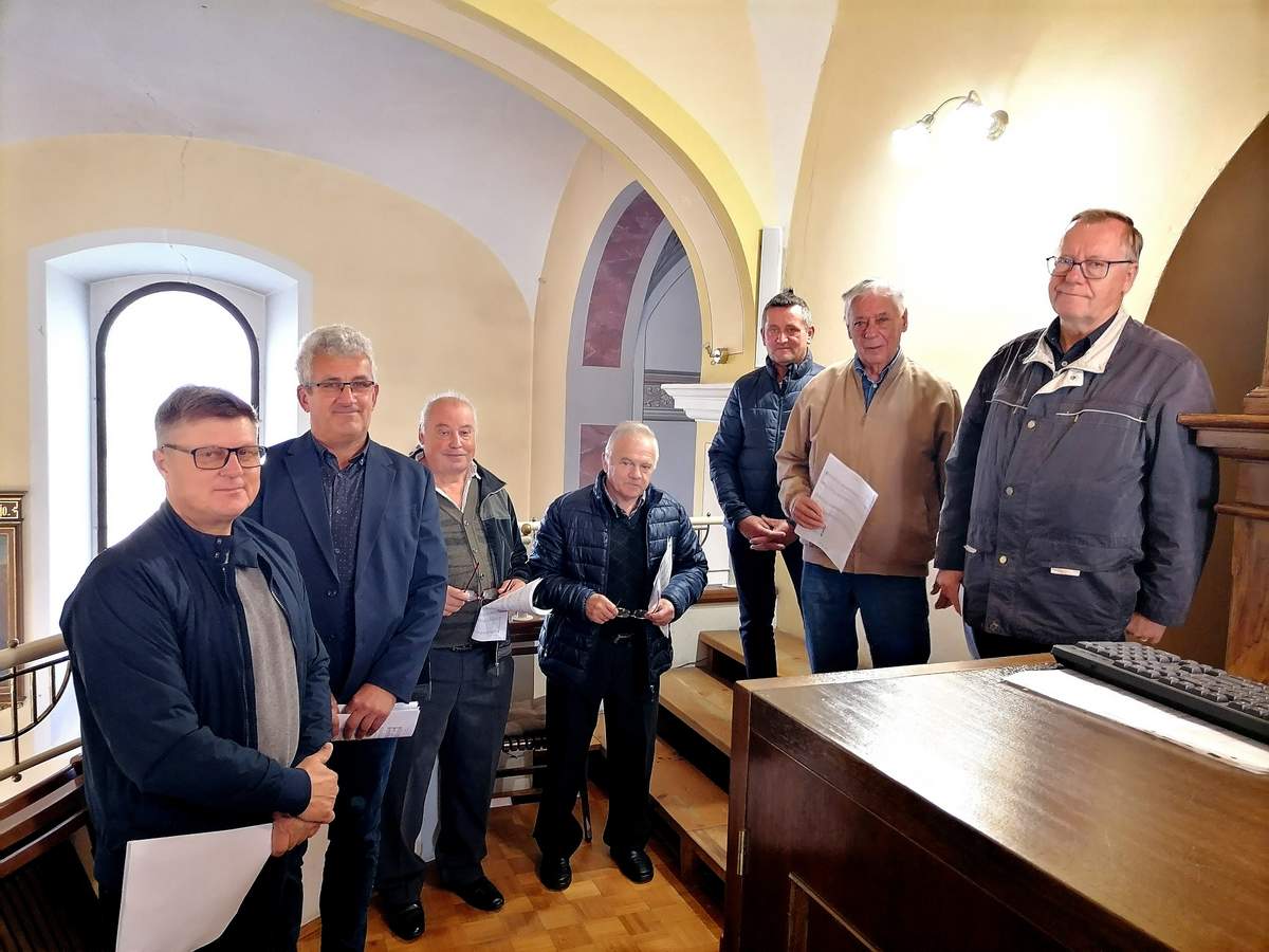 Cerkveni moški pevski zbor, foto: Marjan Slavič Cerkveni moški pevski zbor, foto: Marjan Slavič