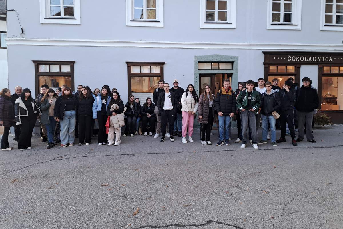 Dijaki SŠGT Radenci na Gorenjskem Dijaki SŠGT Radenci na Gorenjskem