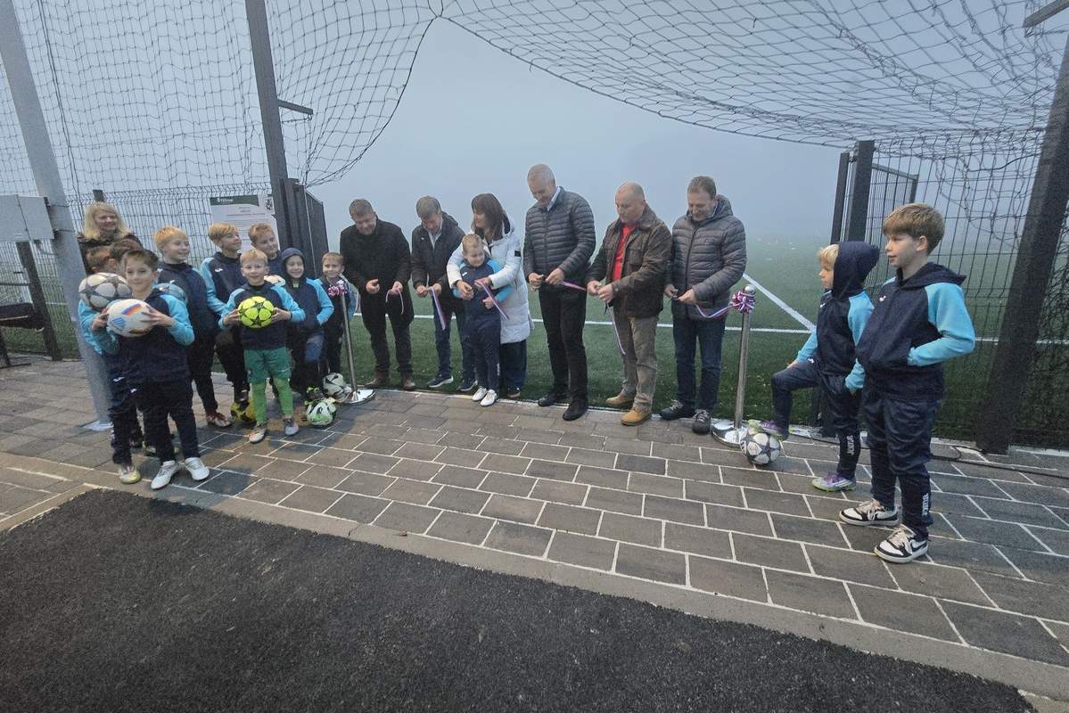 Odprtje igrišča z umetno travo v ŠRC Ljutomer Odprtje igrišča z umetno travo v ŠRC Ljutomer