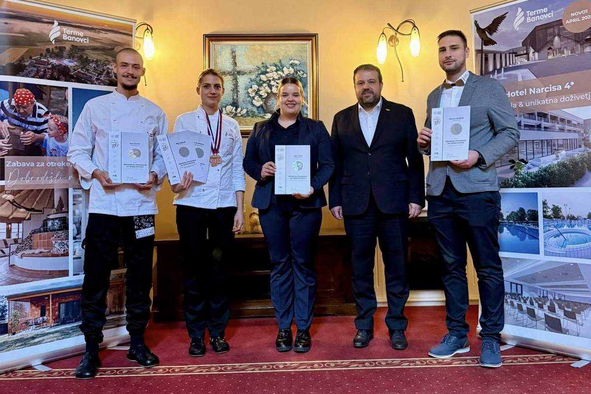 Prejeli so številna priznanja Prejeli so številna priznanja