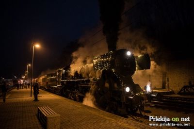 Božičkov muzejski vlak s parno lokomotivo