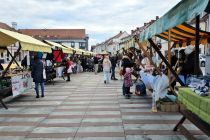 Božično-novoletna tržnica v Ljutomeru