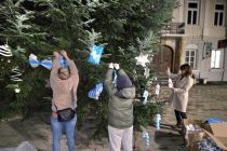 Okrasitev prazničnega drevesa