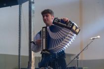 Prvi samostojni koncert Ben-Maj in Julia