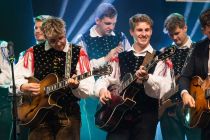 Prvi samostojni koncert Ben-Maj in Julia