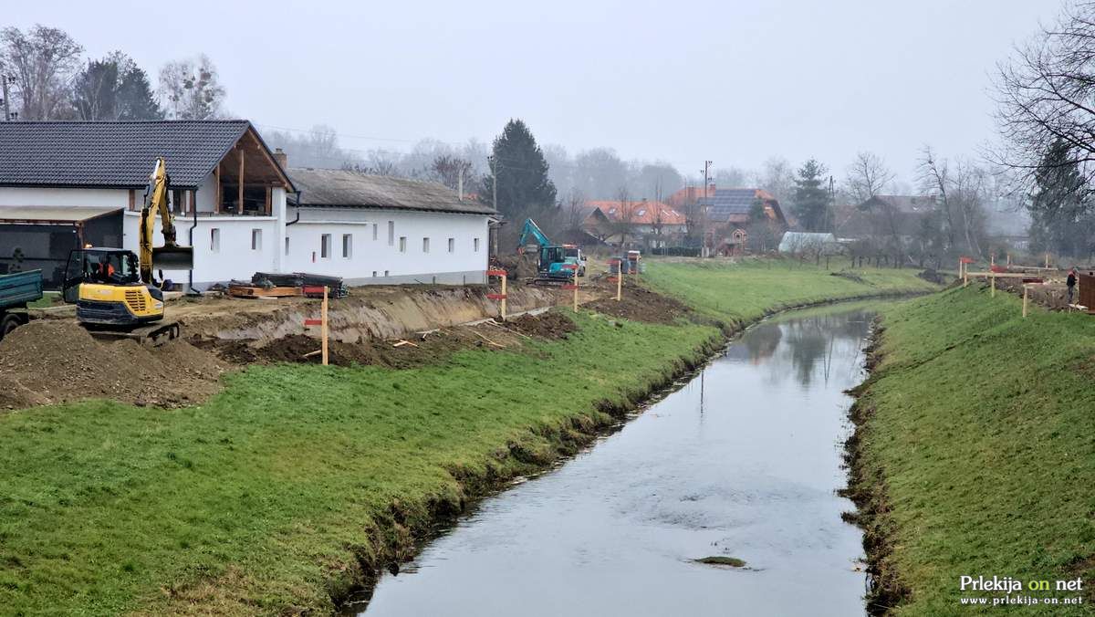 Gradnja visokovodnih nasipov v občini Razkrižje