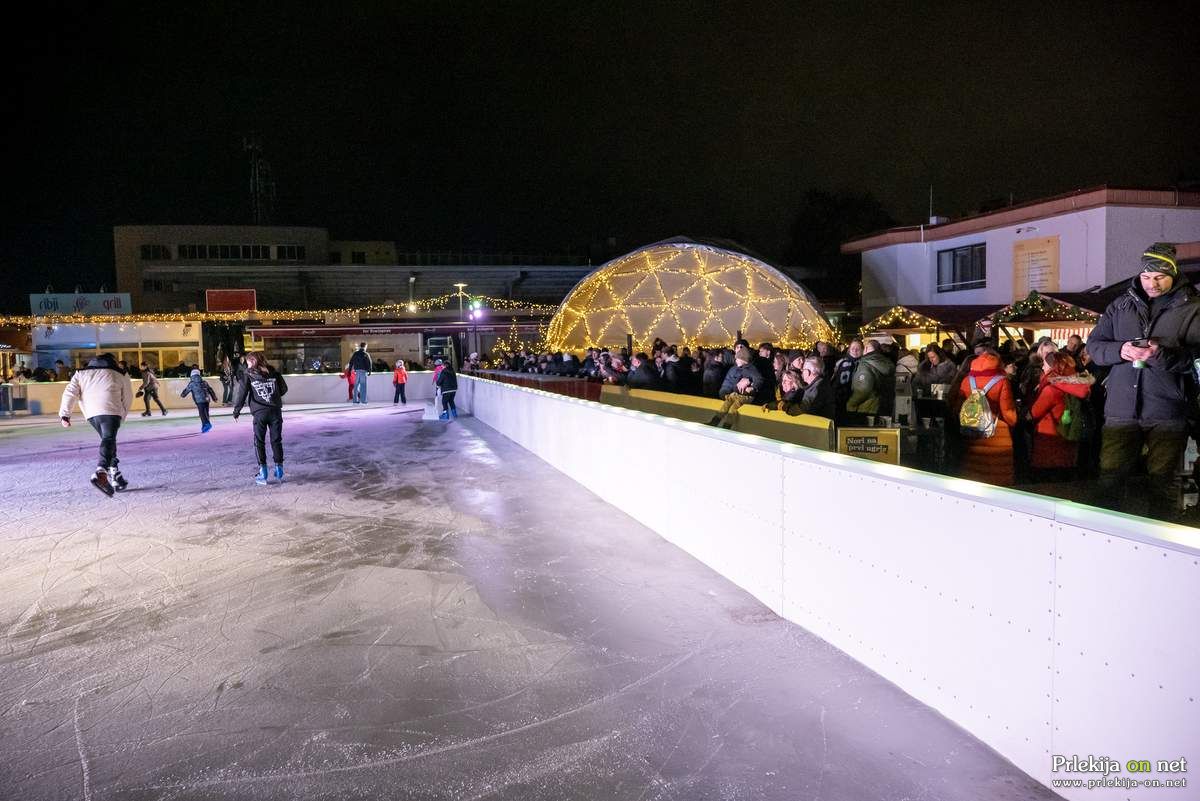 Prižig lučk in otvoritev drsališča v Murski Soboti Prižig lučk in otvoritev drsališča v Murski Soboti
