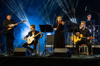 Dobrodelni koncert Mladi(m) pomagamo