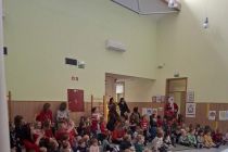 Dramatizacija »Iščemo hiško za božično miško«