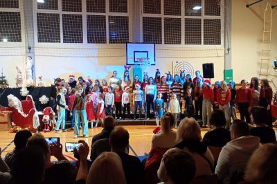 Praznični koncert na OŠ Mala Nedelja