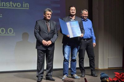 Posebno priznanje za izjemen mejnik – 100 let delovanja – je prejelo podjetje M. MULEC d.o.o.