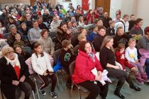 Obdarovanje otrok pri Mali Nedelji