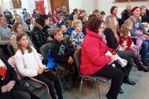 Obdarovanje otrok pri Mali Nedelji