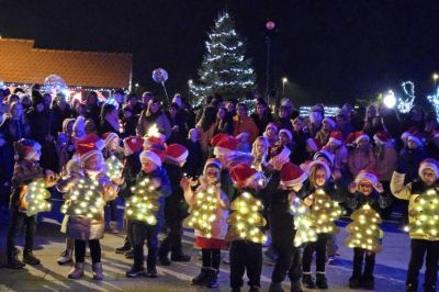 Prižig lučk v Križevcih pri Ljutomeru