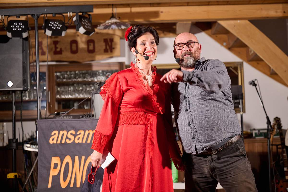 Razočarana gospodinja pri seksologu Razočarana gospodinja pri seksologu